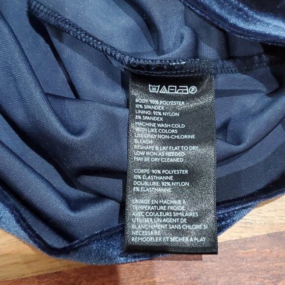 URBAN OUTFITTERS- Surplice Velvet Romper Skort Jumper in Indigo- M - Picture 9 of 14